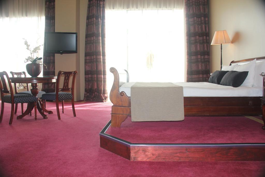 Vr Hotel 4*
